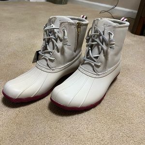Sperry boots pink and white NWT